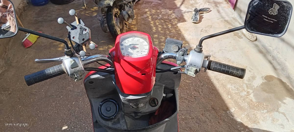 سلام عليكم بوليسي البيع الدراجه نوزل الدراجه نضيفه مامفتوحه ابد سعد الدراجه 700وبیه مجال مکاني حي العباس هاذه رقم الهاتف  ***********
