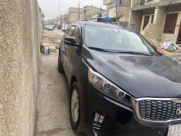 سلام عليكم سورنتو 2019 امريكي 4سلندر سياره نضيفه مال بيت شكل20 قطعتين تبريد  7راكب العنوان بغداد دورة سيارة مال الوالد مكلف نشر وبسم والوالد *********** 
السعر 185 وبيها مجال
