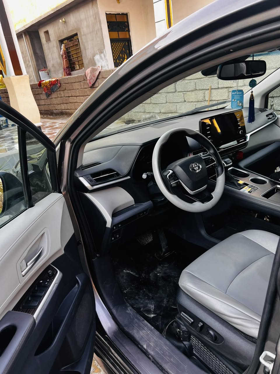 تيوتا سينا هايبرد 2023
رقم دولي
-محرك 2.5 هايبرد
-رادار امامي
-رادار خلفي
-رادارات جوانب
-نظام كروز
-شاشه جبيره
-اوتو هولد
-ماشيه 50مايل
-بولوتوث كاربلاي
-تبريد ثلج
-ابواب كهرباء + شفط
-فتحة
-بصمة
-كراسي كهرباء
-رادارات
-مانع تصادم
-تحديد  سرعه
-ابواب شفط
-هندبريك  بصمة
-3 وضعيات قيادة
-فول تحكم ستيرن
-لايت لدات
السعر 257
رقم ***********5
