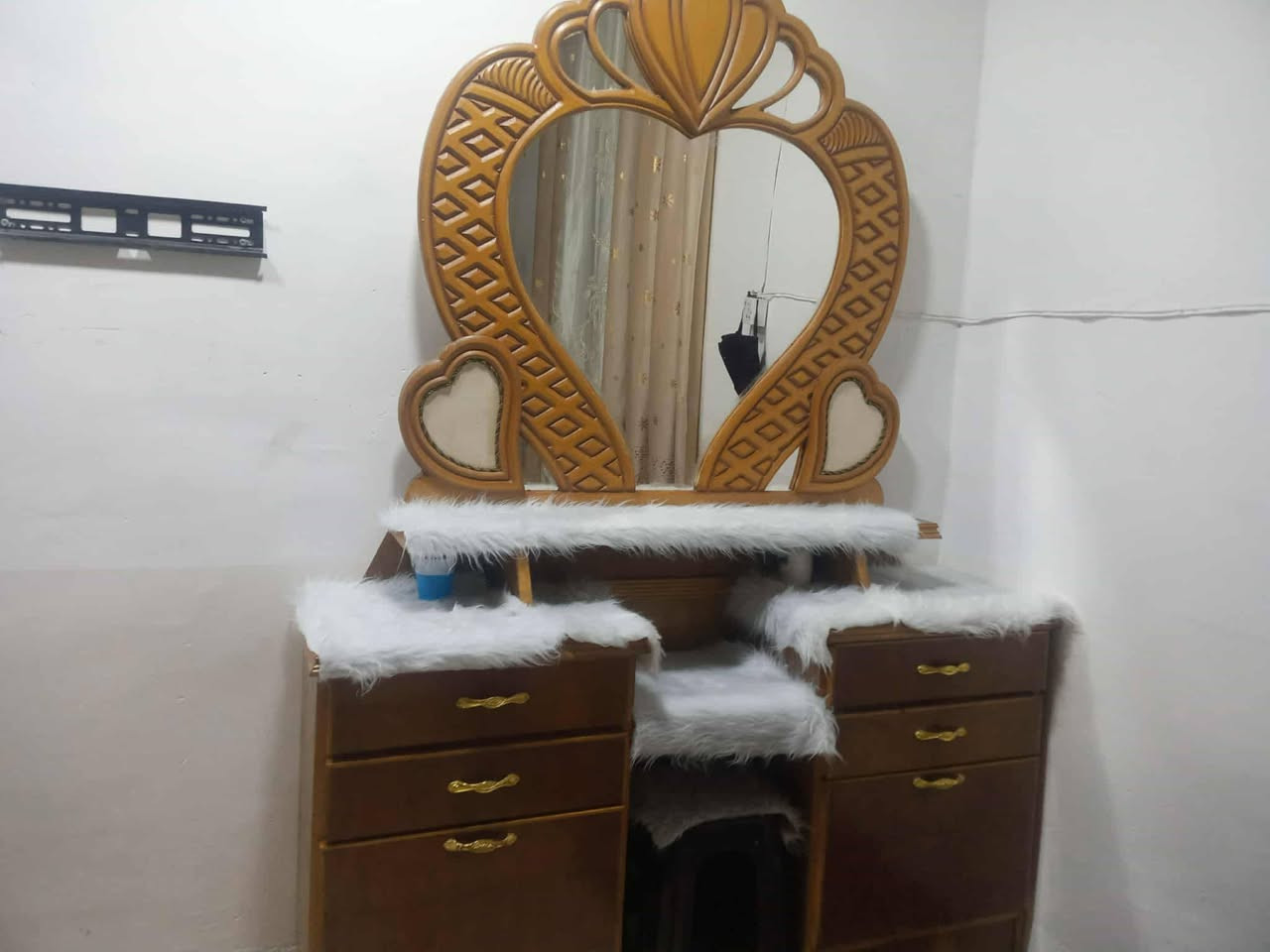 غرفه نضيفه مابيه اي عيب السعر 625 العنوان ناحيه القياره ***********
