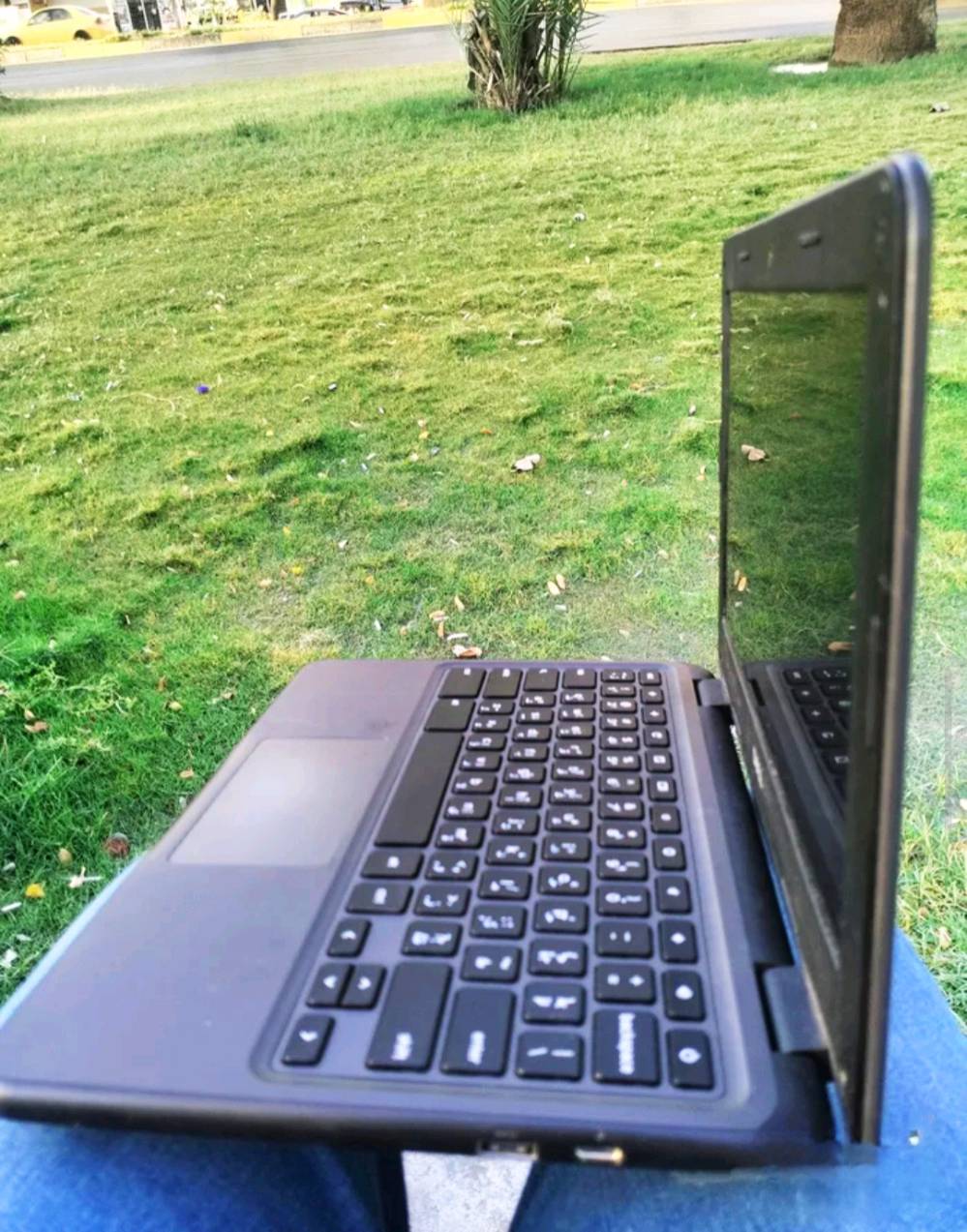 لعشاق العملية والبساطة! جهاز Dell (لابتوب + تابلت) بحالة نظيفة ومناسب للدراسة والتصفح 💻✨
المميزات: شاشة لمس (Touchscreen) تتحول لتابلت بكل سهولة، وياها شاحنة أصلية + فلاش 32 جيجابايت هدية.
المواصفات: معالج N4000 / رام 4 / تخزين 32.
السعر: 65 ألف (وبيه مجال للجادين).
الموقع: كربلاء (يوجد توصيل لجميع المحافظات).
للإتصال: ***********