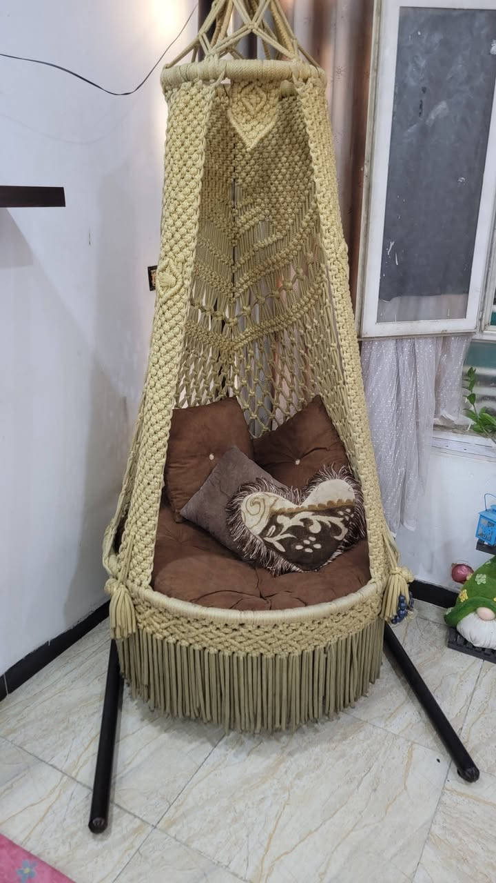 مرجوحه للبيع  تكمه باب اول  ثقيله  لاتصال ***********
