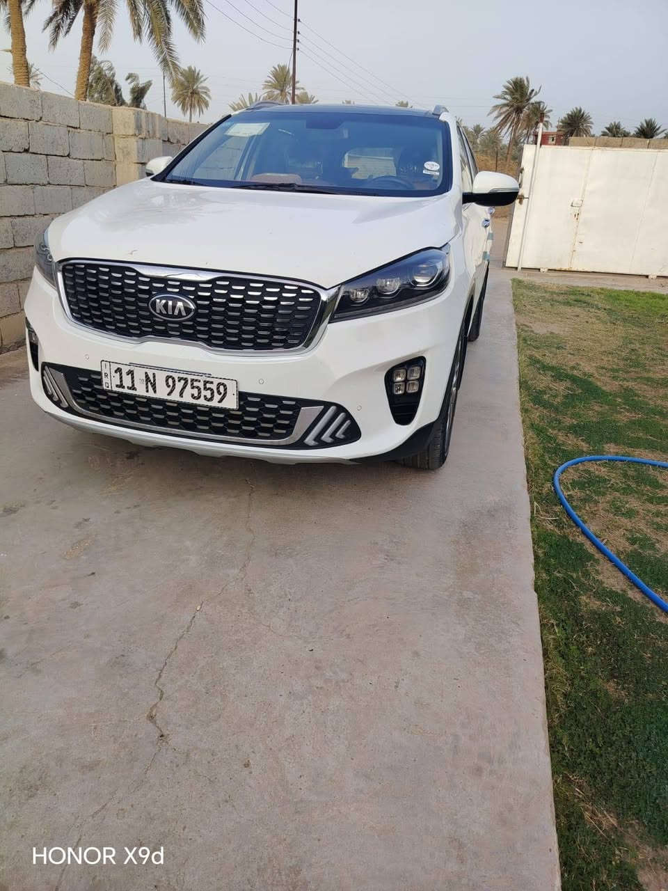 سلام عليكم للبيع سورنتو 2020 6سرندر ٧راكب بردات خلفيه جنطه كهرباء نص فول مكفوله كفاله عامه عله وضع الشركه ماشيه 60الف السعر 270 وبيها مجال ***********
