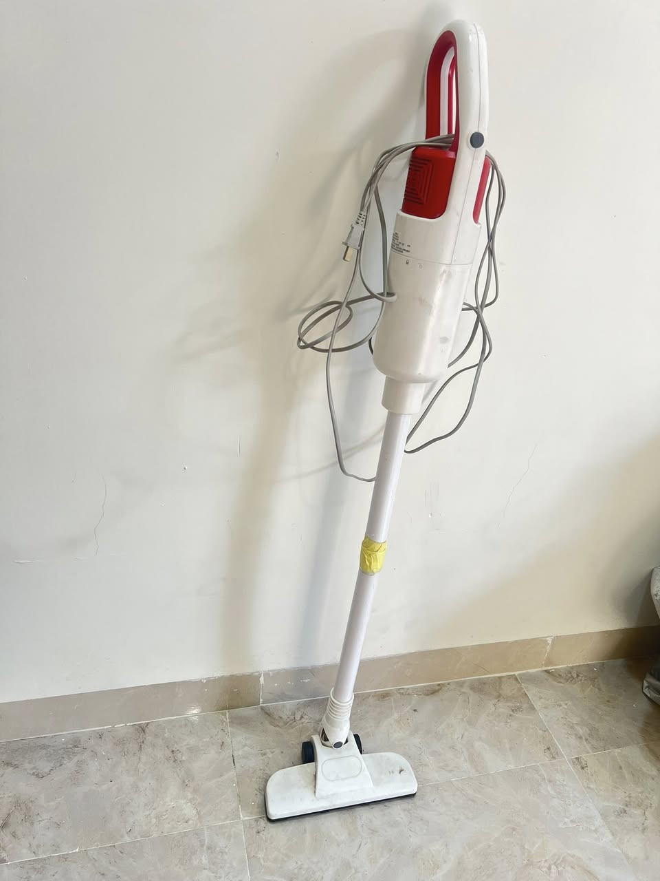 مكنسة ب15 بلاش مستعملة عندي توصيل


**إذا كنت صاحب هذا الإعلان وتريد حذفه لأي سبب، رجاءا أرسل رسالة إلى الدعم الفني**