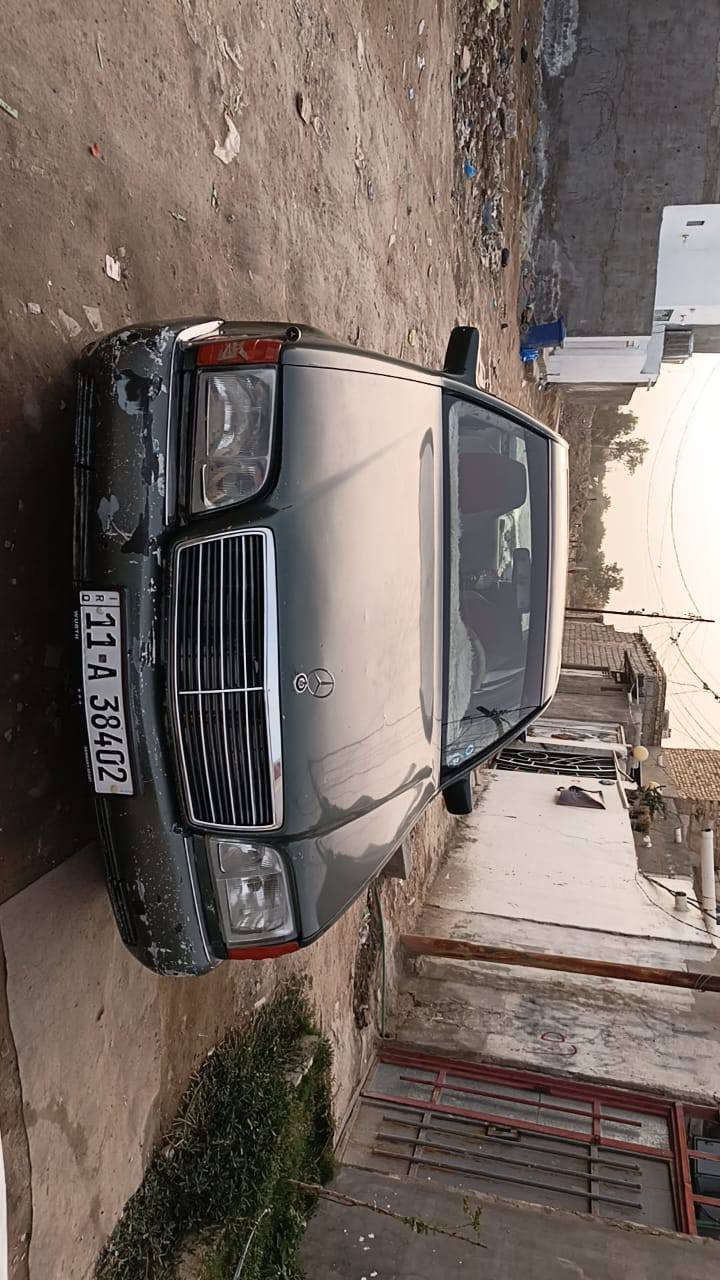 السلام عليكم  مرسيدس شبح للبيع موديل 93 رقم دولي باسمي سياره محوره كير مكينه ديفورالكبير رقم بغداد سعر سياره 50 ورقه وبي مجال العنوان النجف الاشرف ***********

