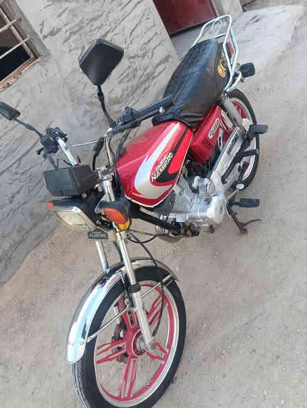 يالله دراجه ايراني للبيع فول كامل مكمل ع وضع الشركه محركه ما مفتوح  موديل 20 مكان الرمادي جزيره البذياب قرب جسر الحديد السعر 575 او بي مجال للشراي للاستفسار خاص او ***********
