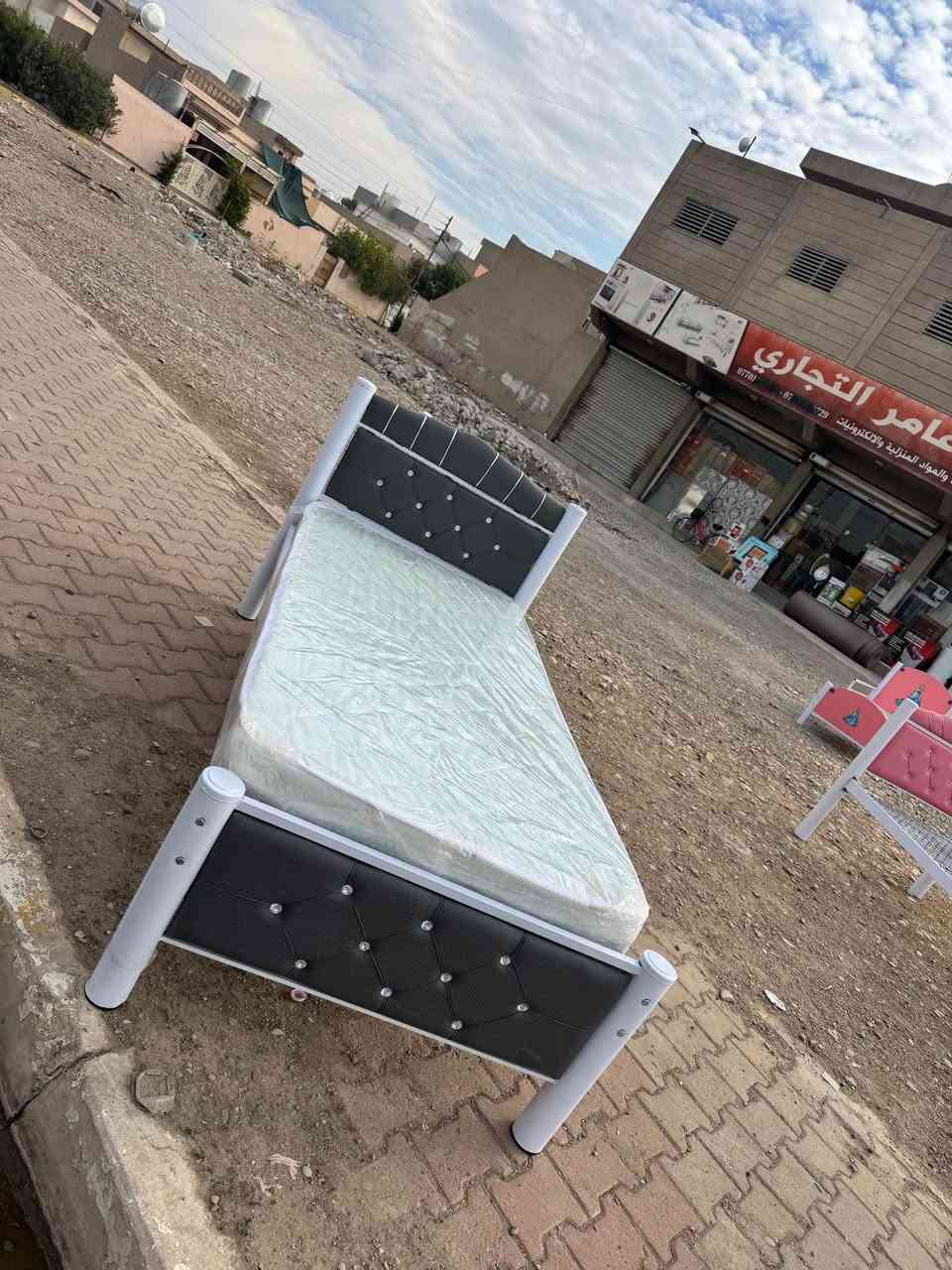 وصول وصول وصول سرير نفر واحد حديد درجه اولى قياس طول ١٩٠ وعرض ٩٠ بجميع الوان مختلف 

مع تفليش اسعاره عرض اسعاره بسعاره جمله لحكو على عرض 🔥🔥🔥🔥
رقم موبايل ***********
يتوفر توصيل الى جميع مناطق كركوك
عنوان سيدين حي النصر مقابيل مركز عروبه معرض حمدي اللاثاث 
جمله & مفرد كركوك, العراق
