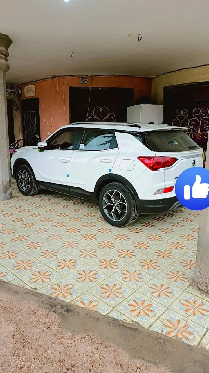 كوراندو للبيع فول مواصفات واحد على واحد ***********
