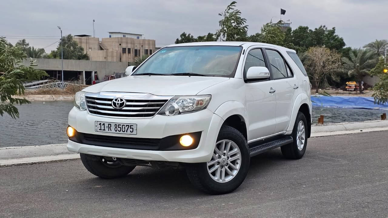 السلام عليكم فورجنر 2013ماشية 138 مكفولة من الصبغ والضربة السيارة نضيفة حيل بارد بالباب من جوة الايمن مكينة كير كفالة شركة سبير منازل رقم بغداد بسمي سعرها 198 اوبي مجال اس استفسار هذا الرق*********** 
4ويل
