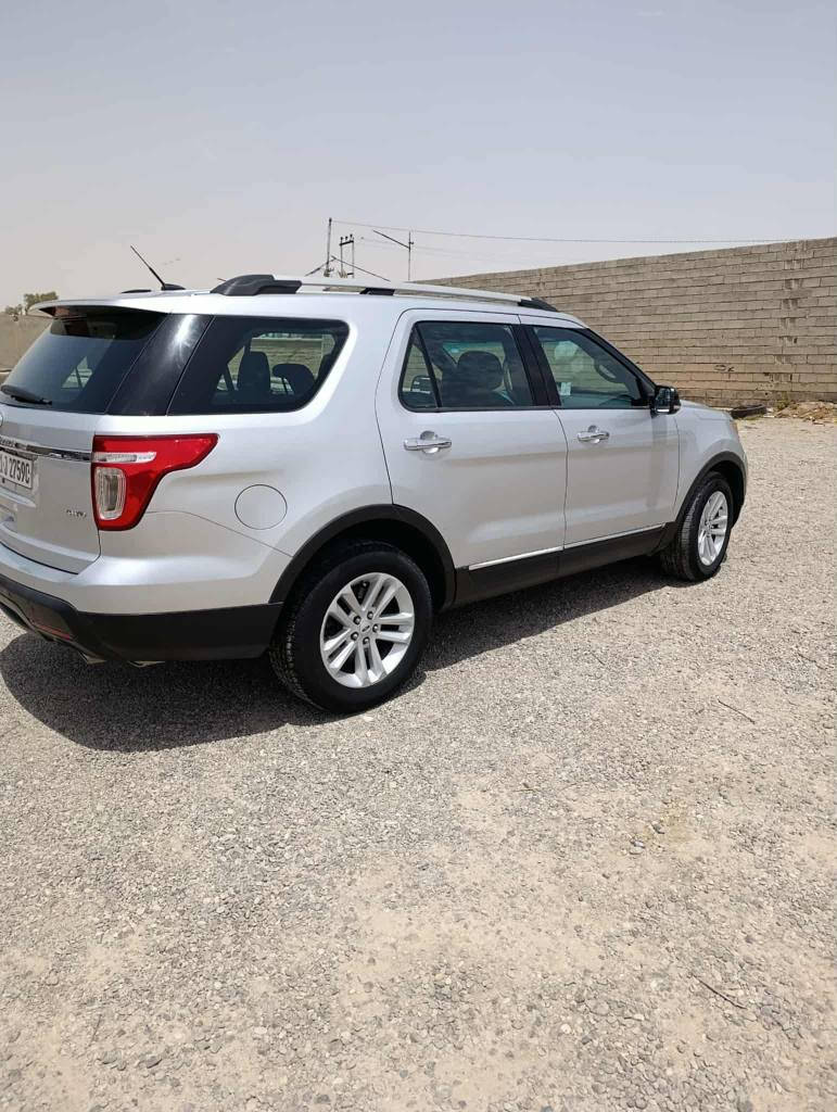 فورد اكسبلور خليجي 13 شركه نيفا كلين تايتل بدون قطرة صبغ فول مواصفات باستثناء الجلد والبصمه فتحتين سقف بانوراما كشن كهربائي فور ويل سبعه راكب تبريد ثلاث قطع اشاير بالمري نقطه عمياء شاشه كبيره كاميرا بلاد اوتو بارك 8 سماعات وضعيات قياده كود قفل بالباب صدر امامي وخلفي جديد تخم تايرات جديد سنويه لل29 هزه جديده بأسمنا تحويل ثاني يوم كير كفاله والمحرك بي صوت جعوب بسيط و ممأثر عليها شغل و اطلع جاهزة سعرها 155 وبيها مجال قليل وترهم مراوس للاستفسار الاتصال على الرقم التالي *********** خناقين, ديالى
