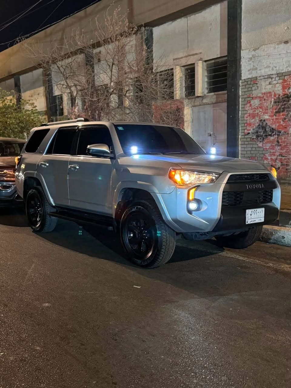 ماشاءالله 
موديل 2022
‏TOYOTA  4RUNNER 
‏Model2022
سياره محدثه تحديث كامل trd وعليها
 اضافات خير من الله 
~ بجم trd
~رقم مميز شبه مواليد 
~دواسات trd
~ اشاير لكزز 
~السياره معلايه 2 انج بلادي 
~اضافات بلوجكترات 
~ وارد أمريكا  
~ محرك 6 سلندر  / V6 
~ فئة SR5  prumer
~موصفات  
~ بصمة 
~ فور ويل( 2*4 ) 
~ شاشة كبير  كاميرة دوار 
~ كاميرة خلفية 
~ داخل أسود ملكية 
~ رادار أمامي 
~ كشن أمامي كهربائية 
~ كشن مغمر 
~تحديد سرعة 
~ حجم تايرات ١٧
~ (  5 )  راكب 
~ ماشي  70  آلف ميل 
~جاملغ مفتوح وراجع نفسه بلادي
~ جاملغ امامي ايمن بي بارد شبر 
~ جملغ امامي ايسر  بارد شبر 
يعني السياره مابيها صبغ فقط باردين
~سياره رقم بغداد رقم شبه مميز 
~ ارباك ستيرن  طاك راجع بلادي سستم  ‎100%100
~ رقم الشاصي JTEMU5JR1N5986905
~ مكان بغداد  الكاظميه 
بيع او مراوس
 للاستفسار *********** 
موجود واتساب
