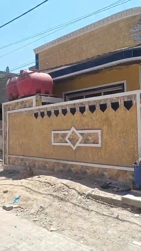 سلام وعليكم يوجد بيت مساحه 200متر بل الغرير انزلت المستوصف فرع سادس الفرع العرض 8متر خدمات كامله ماي تبليط مجاري كهرباء الستفسار وال تصال على حذا رقم ***********
