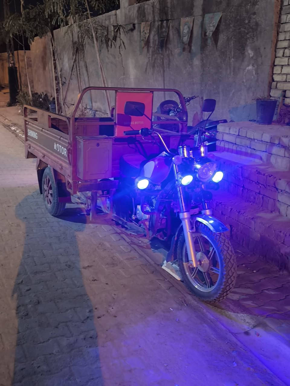 سلام عليكم متاح ستوته البيع موديل 19 اوراق بسمي  مكانه نجف السعر 1650  للاستفسار. ***********. 
***********
