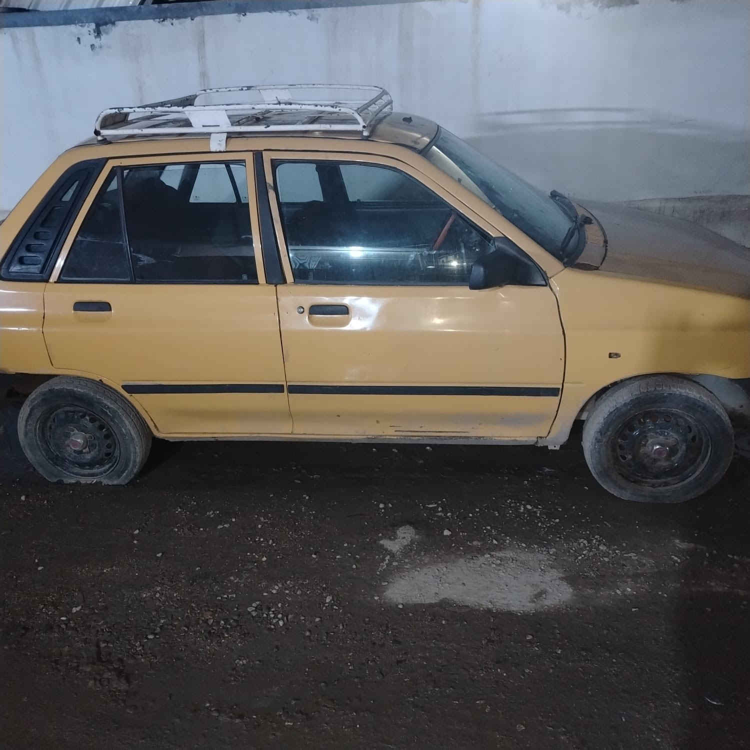 سلام عليكم سايبه ٢٠١٥ ابيعها بدون راعي اكفلك سرقه وعشاير رايدها ١٢ وبيه مجال مكاني بغداد الكريعات ***********
