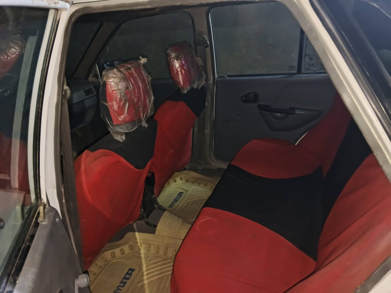 سلام عليكم سيايبه موديل 2010 مكينه برايد تبريد شغال كرهبايات كوله شغله حداديه جديده سعر 25 وبيه مجال ***********
