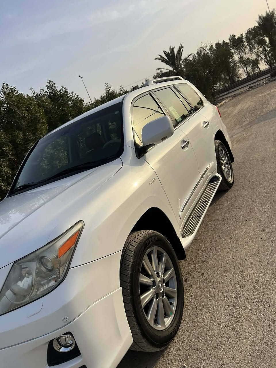 لكزز موديل 2011 فول مواصفات رقم اسليمانيه 
كفاله عامه عده شبر بل صندوق صبغ وبارد بل جاملغ هم كد شبر 
مواصفات الاكزز معروفه فول للخير 
صدر مكينه بلاديه كير تخم تاير تراي يخبل كلشي شغال بيهه على وضع الابلدي منقصهه اي شي ماشيه ٢٨٠ وقابل للزياده السياره مال جناي تحويل ثاني يوم 
السعر المطلوب315$  وبيهه مجال 
عنوان بغداد الجديده النعيريه للمزيد من المعلومات الاتصال بل رقم ***********
