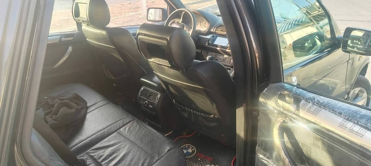 بي ام
x5
كفاله بدون كصه كير محرك فول بيها نواقص كهربائيت بصيطه 
مكان بابل راسل الصفحه 
سعر 50مودبل 2004


**إذا كنت صاحب هذا الإعلان وتريد حذفه لأي سبب، رجاءا أرسل رسالة إلى الدعم الفني**