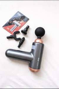 جهاز تدليك • شحن ٤×١ • للرياضيين وكبار السن