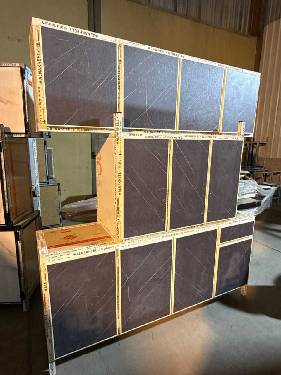 قياسات مترين 
متوفر متر ونص 
شغل تسكام دواخل بليت 🖐ليس سوكي


**إذا كنت صاحب هذا الإعلان وتريد حذفه لأي سبب، رجاءا أرسل رسالة إلى الدعم الفني**