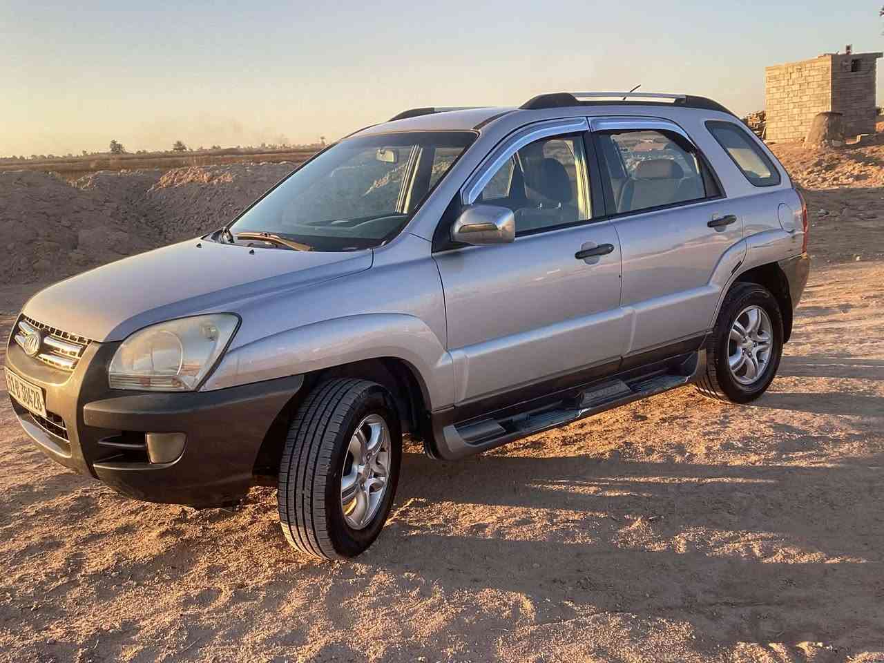 السلام عليكم للبيع توسان موديل 2008 سياره مكفوله كفاله عامه من صبق تبريد تدفئه كير فول محرك 2000 بيه تنقيص رقم بغداد جديد تحويل مباشر *********** السعر المطلوب 115 وبيه مجال
