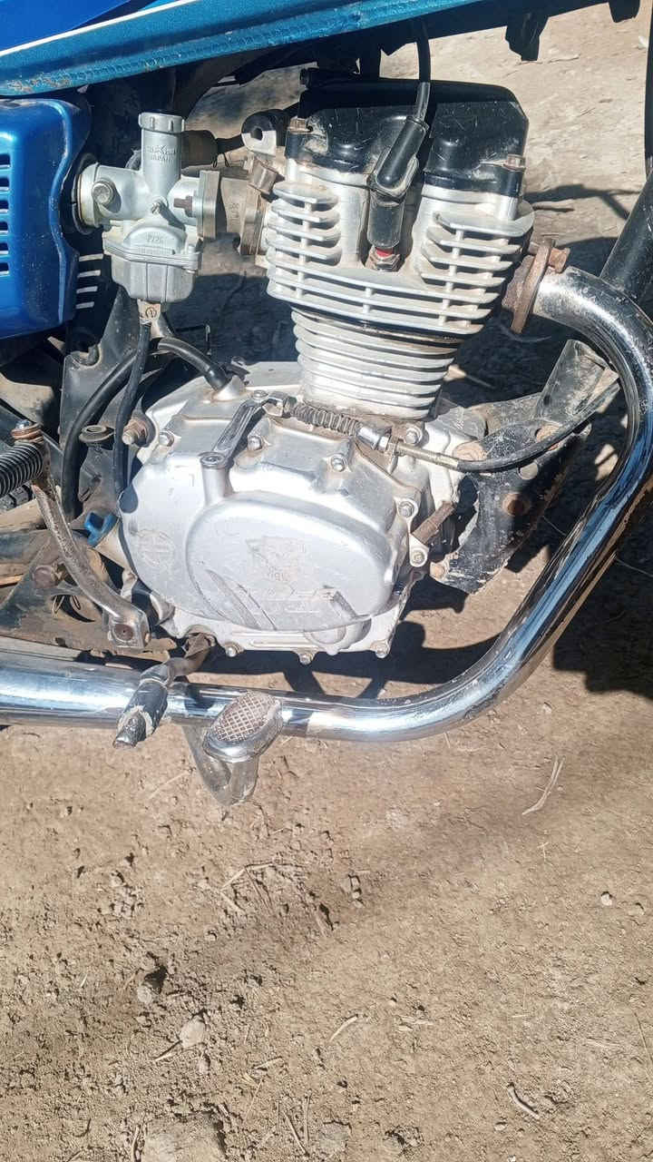 السلام عليكم دراجه للبيع تايكر 2019 كلك مقفوله بيها بليته رقم شاصي سعر 225  مكان بابل حمزه الغربي ***********
