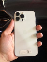 13 برو ماكس للبيع 07752566916 ذاكره256  ب750 وبي مجال