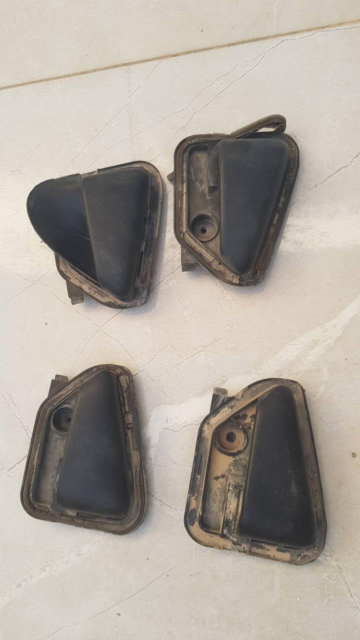 السلام عليكم 
للبيع غراض أوبل اوميكة 
*********** وتساب
