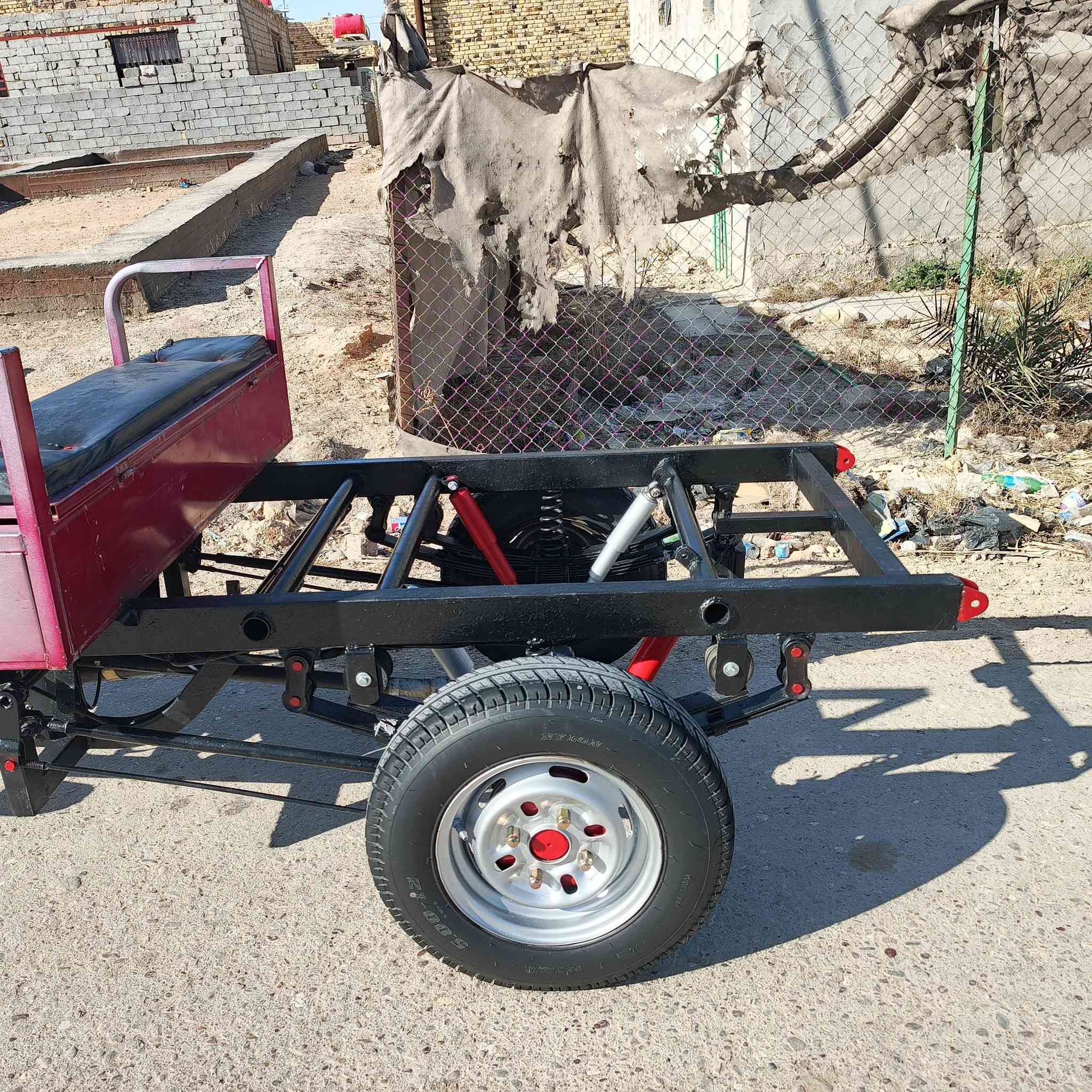 سلام عليكم شباب ستوت للبيع اوراق اصولي 
الموديل 2023 تخم تايرات وياله جدد
 كهربائيات كله جديده ضفيره قبل سبوع شادهه 
يعني منين ما تكلب بيه كله شادله جديد 
تعميره كامله على البلاد
السعر ١٦٥٠ أو بيه مجال حق الجيه.
هاذه رقمي  ***********
