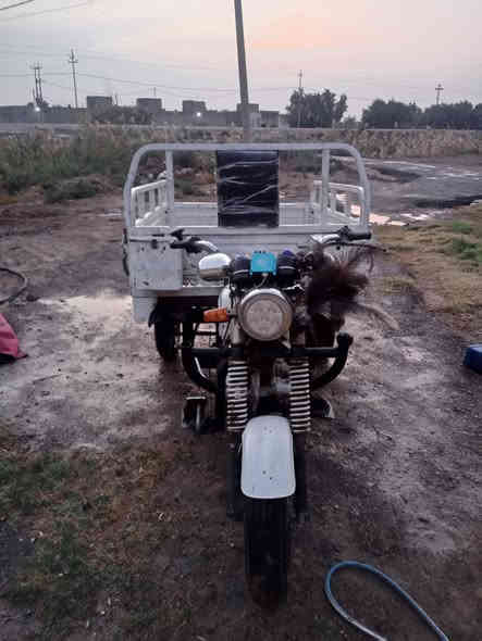 سلام عليكم ستوته البيع موديل 15 اوراق أصولي دايوان ستوته خير من الله المحرك بي صوت بل كرايم شفت كهربائيات كله شغاله السعر خاص راسلني أو بخدمتك رقمي ***********بكاني كوت قضاء الحي
