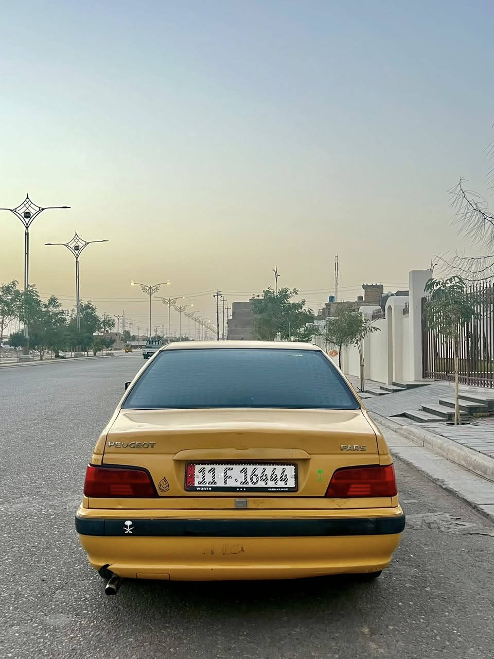 السلام عليكم شبابنه الطيبه بيجو بارص (2015) رقم بغداد الدولي الجديد مكينه كير خير من الله لاتنقيص لاتبخير تبريد شغال دواخل شوفة عينك جديده باتري جديد حداديه نضيفه البنيد طاير ومبدل وجاملغ امامي مبدل اثر شخوط بدون اي ضربه تجي وتشوف وبيها بارد بالجاملغ الخلفي صفحة السايق كلش حلوه السياره عالي زنون كهربائيات شغاله 41 وبيها مجال مكاني كربلاء المقدسه ***********
