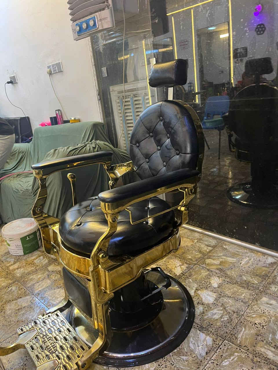 كرسي ملكي حجم ثقيل للبيع السعر 550للتواصل وتساب ***********
