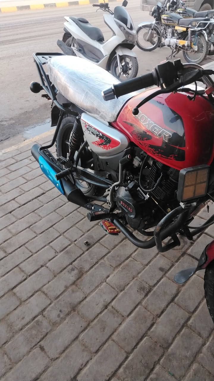 السلام عليكم
بوكسر موديل ٢١ مكينه مكفوله
اي نقص مابيها
السعر ٨٠٠ وبيها مجال
العنوان سامراء حي سكك
للتواصل ***********
