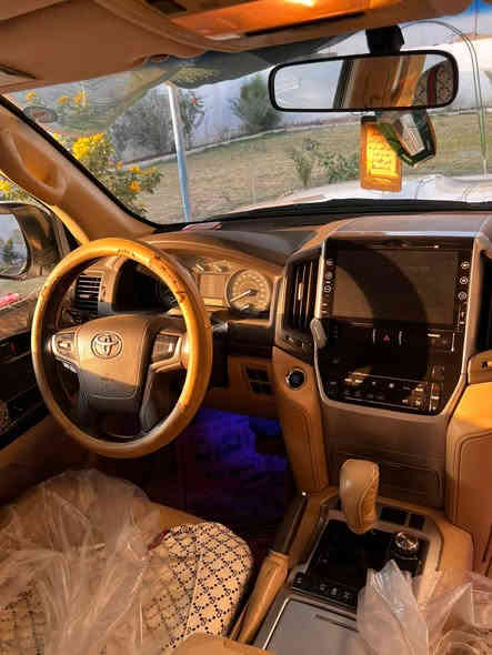 لاندكروزموديل  2017
 خليجي بريم اصل 
ماشية 110  الف كم 
رقم شمالي  سنوية باسمي 
السيارة مكفولة من كل شي 
((فووووول مواصفات)) 
سعر ٥٦٠ وبيها مجال (( بسييط))
موبايل : 

***********
