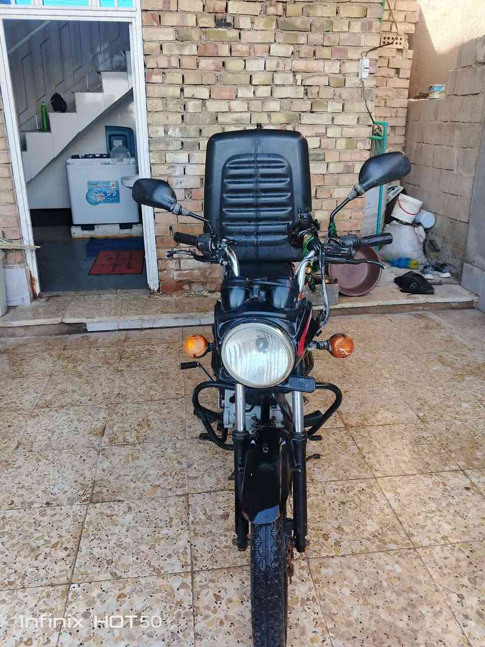 دراجه بوكسر موديل 19
رقم وسنويه بغداد المعامل الحسينيه 
للاستفسار الاتصال ***********
واتساب ***********
