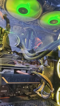 بي سي للبيع  بغداد حي جامعة  07827772420 بي وتساب السعر 720 الف وبيه م...