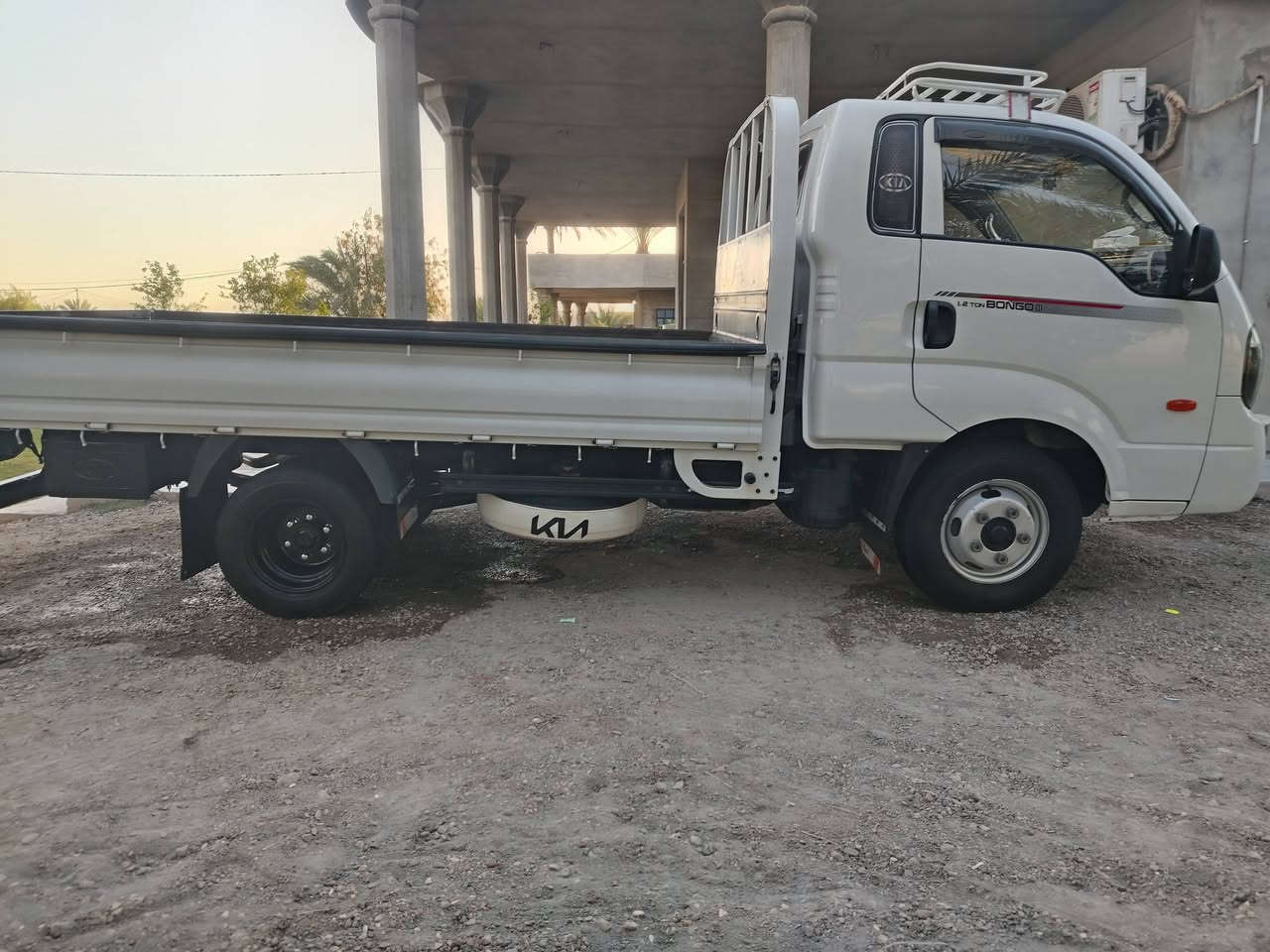 سلام وعليكم مسكر خليجي موديل 17 سياره خير من الله جاهزه تبريد ويه السويج سياره مكفوله كفاله عامه ***********
