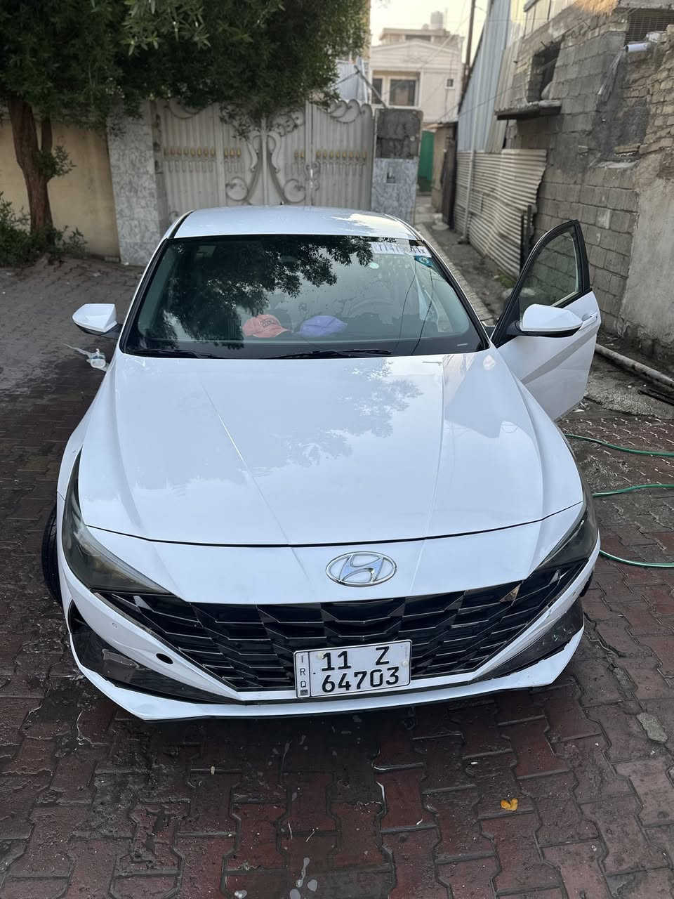 النترا موديل 23 وارد أمريكي 
هايبرد ماشيه 19 الف سياره نضيفه 
حادثه بنيد مبدل بلادي قطره صبغ مابيه 
السياره مال جناي مو مال بياع شراي 
السياره تعال وشوفه بعينك تراي وين متريد 
مكان السياره الكرخ شارع حيفا 
*********** 
السعر 157 بيه مجال تعال وشلع عيوني
