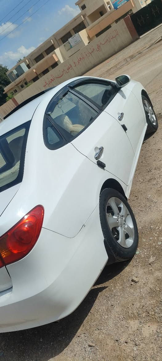 #النترا 2009 
سونار مرفق بالصور
صلاح الدين انكليزي 
تحويل مباشر
دكشن عالي 
محرك 1600
كير اوتو
تدفئه نار 
تبريد ثلج منضومة زنون 
شاشه ايباد 
ويل 16
صدر جديد 
تخم تاير 
سياره كامله مكمله 
دوشمه جديده 
بيع ب105
واذا مراوس بـ افانتي 10 سلفر فقط
مكاني مكيشيفه
***********
