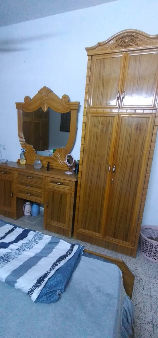 غرفة نوم للبيع 
الكرادة


**إذا كنت صاحب هذا الإعلان وتريد حذفه لأي سبب، رجاءا أرسل رسالة إلى الدعم الفني**