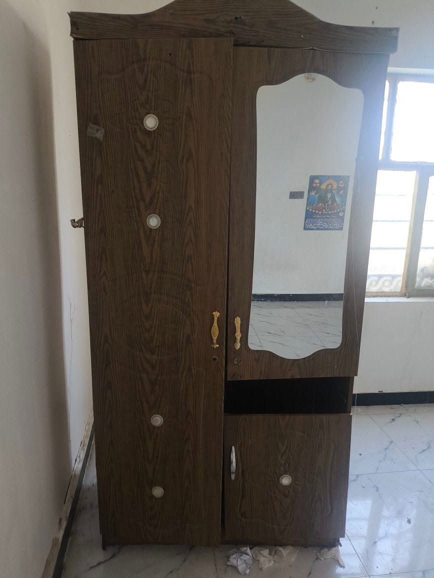 السلام عليكم غراض بيت للبيع كاونتر التزكام الثكيل درجه اولى مع السنكي سعره 250 او كنتور الماليزي سعره 60 وميز ابو مرايه 25 وميز الحديد 25 وجرابي الحديد ثنينهن 75 وباب 10 الاستفسار مراسله صفحه


**إذا كنت صاحب هذا الإعلان وتريد حذفه لأي سبب، رجاءا أرسل رسالة إلى الدعم الفني**