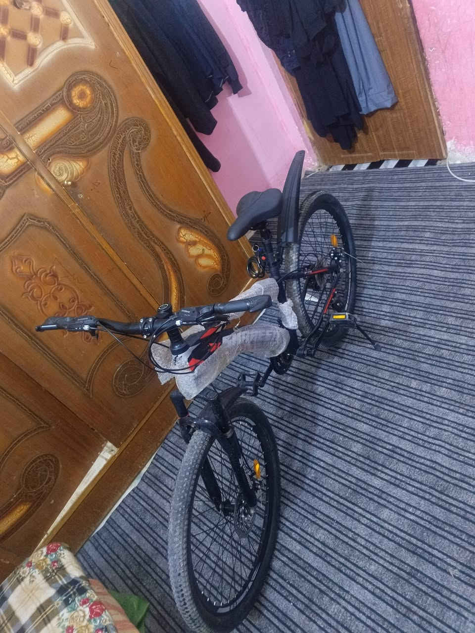 سلام عليكم.
باسكل جبلي. حجم 26. جديد بعده ب جيس. 
ب 130. وبي مجال الشراي. مكاني سوك الشيوخ كرمه بني سعيد


**إذا كنت صاحب هذا الإعلان وتريد حذفه لأي سبب، رجاءا أرسل رسالة إلى الدعم الفني**