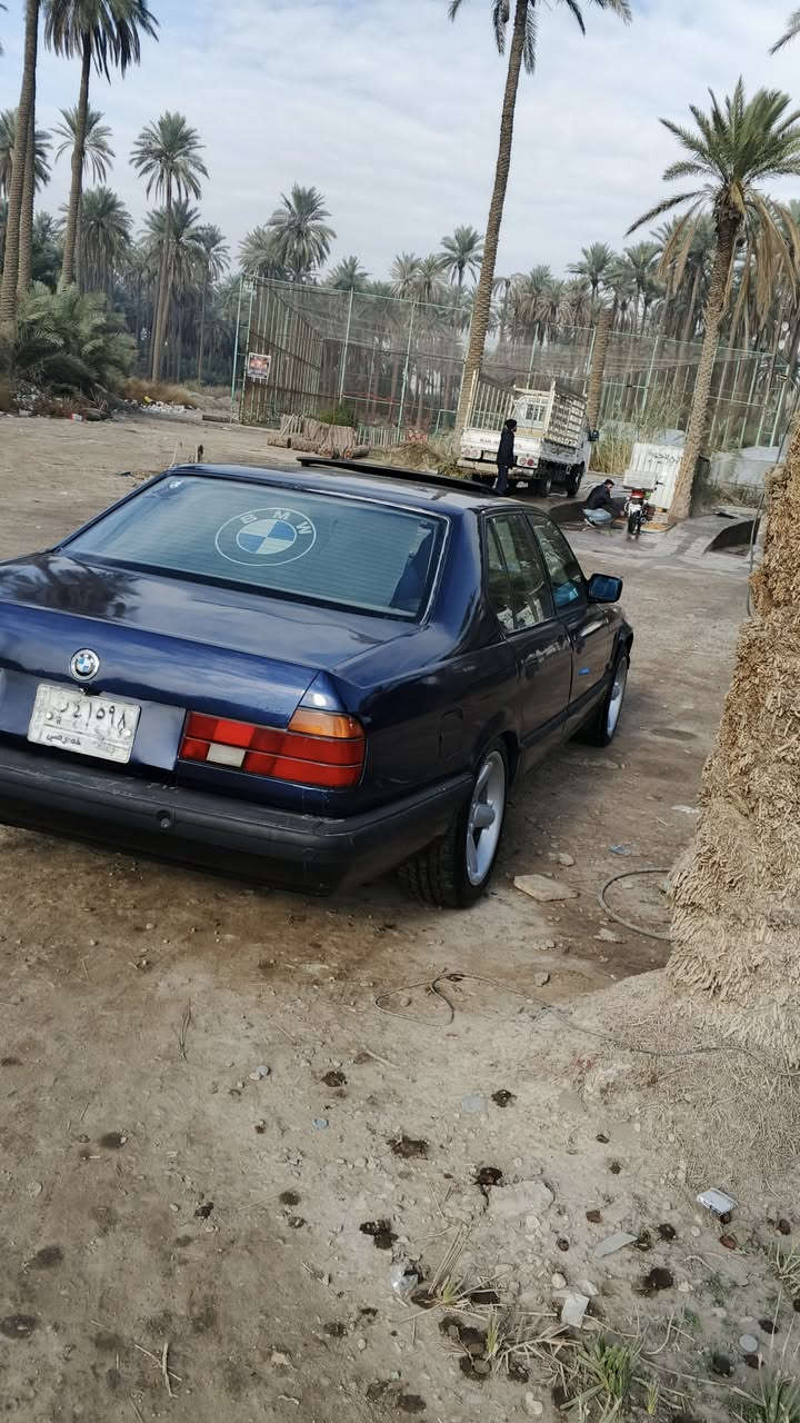 السلام عليكم للبيع بي ام موديل 93 رقم بغداد كهربائيات كله شغال كشن كهربائي  كير ومكينه مكفولت تخم تاير جديد ويل رياضي 17 مضخم صوت شغال 4سماعات جداد باتري جديد حداديه جديده تعمير جديد صبغ اثر جراد فقط السياره مكفوله من الضربه والحادث  سياره ماذب عليه  ربع مكاني بابل محاويل السعر 55وبيها مجال مامتوجد على الفيسبوك ***********
