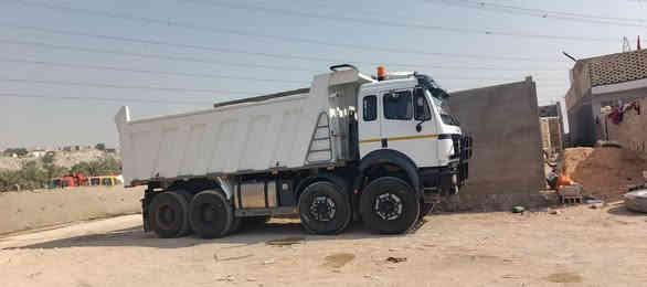 93مربوطه قاطره مقطورة بسنويه ثلاث لوحات جي اف مكينه 38 كير 180بدي 6/10شيال بسمي مداور ثاني يوم سعر 6وبيها مجال مكان النجف,***********
