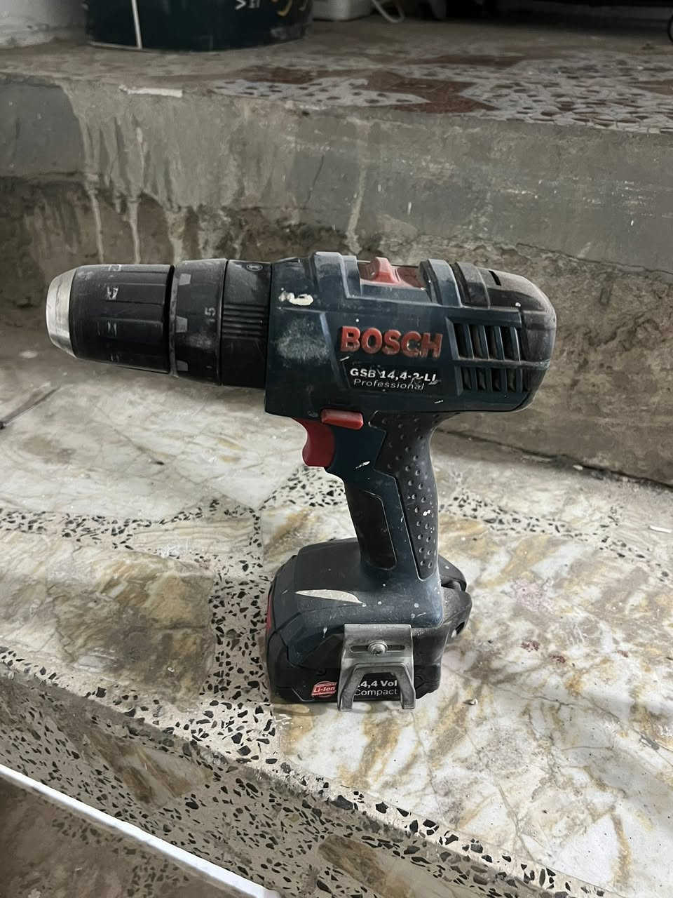 دريل وكوسره بوش كامله مع ملحقاته
السعر 250 الف


**إذا كنت صاحب هذا الإعلان وتريد حذفه لأي سبب، رجاءا أرسل رسالة إلى الدعم الفني**