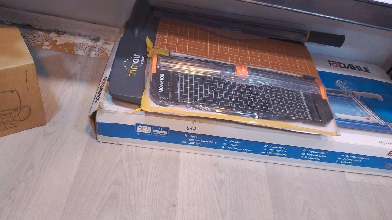 عرض مميز للأعمال والمكاتب!
طابعة Epson متعددة الاستخدام + جهاز تغليف حراري A3 + ماكينة قص احترافية 📄✂️
✔️ طباعة واضحة وسريعة مع ربط موبايل
✔️ تغليف حراري وبارد لحماية المستندات
✔️ قص دقيق ومرتب للورق
💼 مناسب للمكتبات، الطلاب، والمشاريع الصغيرة
🔥 جودة عالية وسعر منافس
📩 للحجز والاستفسار راسلنا خاص
***********
