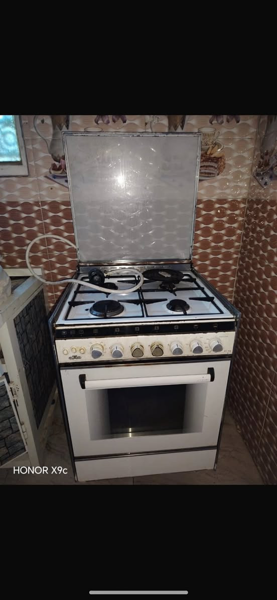 مجموعة غراض بيت والسعر عالخاص


**إذا كنت صاحب هذا الإعلان وتريد حذفه لأي سبب، رجاءا أرسل رسالة إلى الدعم الفني**