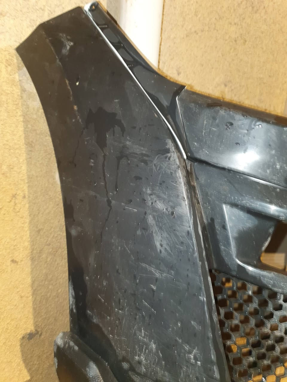 سلام عليكم ورحمة الله وبركاته
بنيد موستنك شيلبي موديل 16-18 لون اسود نظيف 100% مغلف لون ابيض .

دعاميه اماميه شيلبي يرهم 16-18 بيها ملاحظات جدا بسيطه وما واضحه كلش ( شخوط ) لونها اسود

دعاميه خلفيه كذلك ترهم 16-17-18
لون ابيض 

قيم سعرهم وبخدمتكم


**إذا كنت صاحب هذا الإعلان وتريد حذفه لأي سبب، رجاءا أرسل رسالة إلى الدعم الفني**