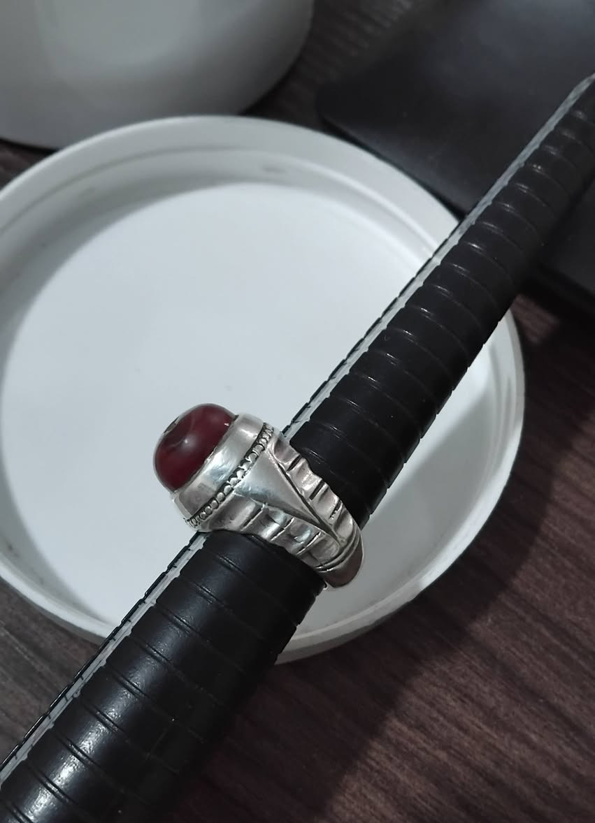 خاتم عقيق نهري خام قياس 19_20 صياغة يدوية 2018 (عباسي يعني صب ثقيل) 85 الف توصيل بغداد والمحافظات 3 الاف


**إذا كنت صاحب هذا الإعلان وتريد حذفه لأي سبب، رجاءا أرسل رسالة إلى الدعم الفني**