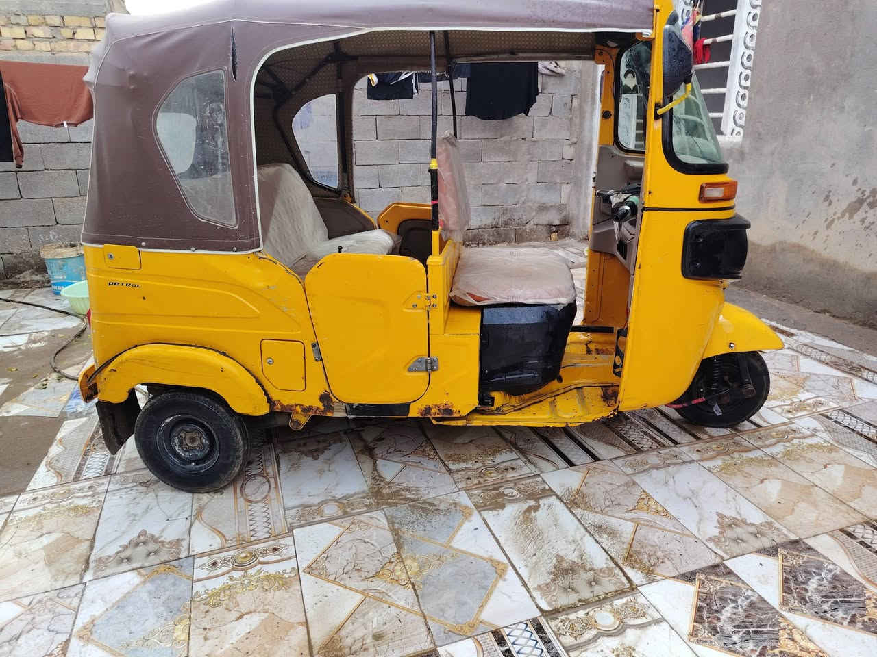 تكتك البيع موديل 2022 شهر 8 اليموني تكتك جاهزه من كلشي مكفواله تصل ***********
