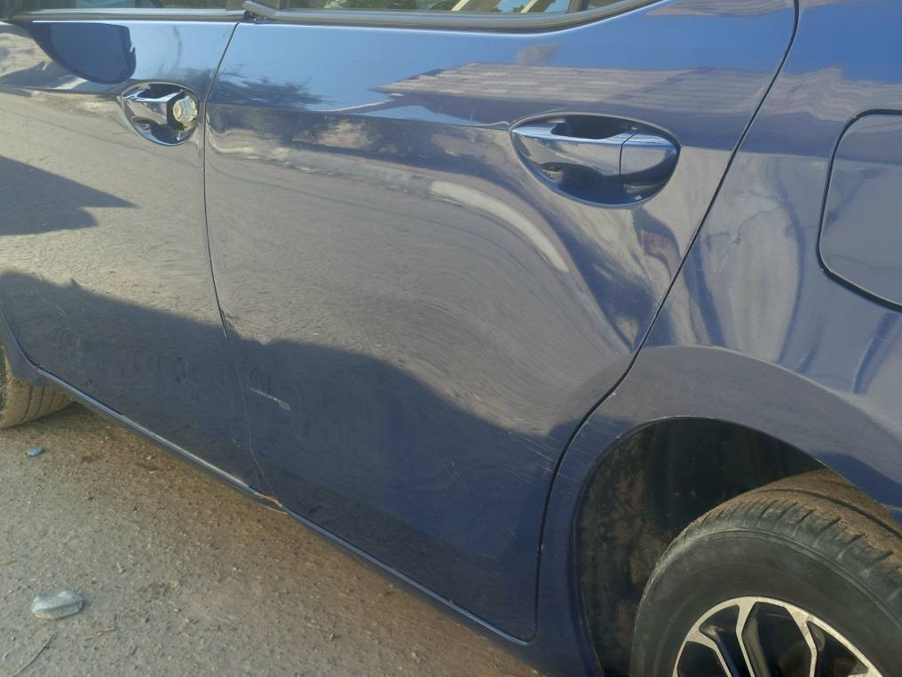 كورلا 2015 امريكي السياره نفس ما تشوف رادلها شغل وبيها نواقص السياره حداديه جيده وكير ومحرك مكفولات لا تجيني وتكلي ما ماكتلك السياره رادلها شغل رايدها 98 وبيها مجال السياره تحويل ثاني يوم السياره باسمي رقم تلفون *********** البصرة, العراق
